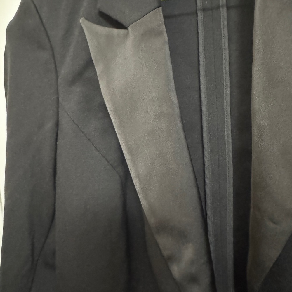 ✨ Lane Bryant Black Tuxedo-Lapels Blazer- Size 12 ✨ - Picture 4 of 5